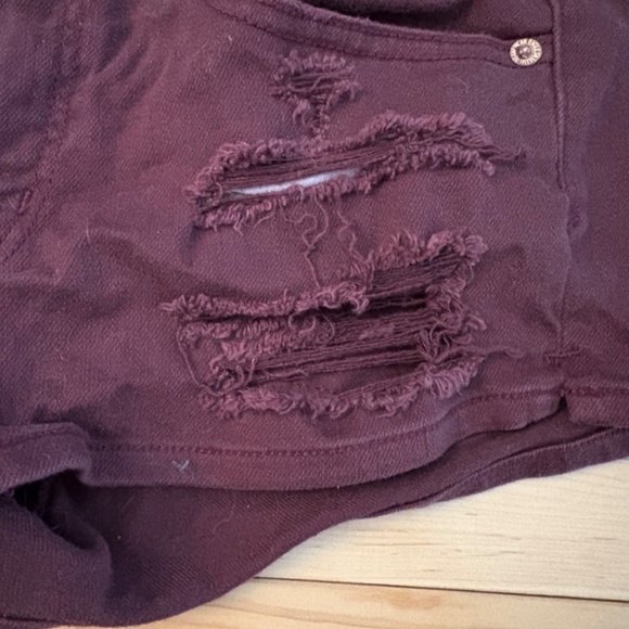 American Eagle Outfitters Shortie Burgundy Shorts Size 6 - Picture 7 of 9